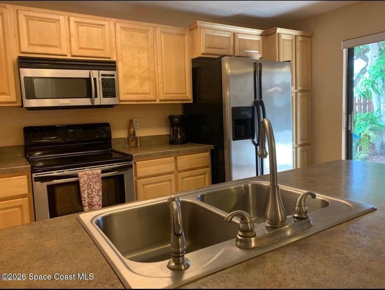 8710 Hibiscus Ct - Photo 6 of 16