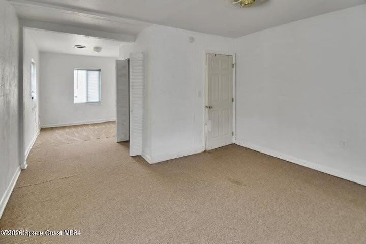 77 Georgia Ave - Photo 5 of 11