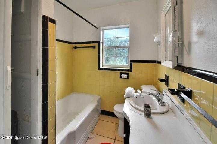 77 Georgia Ave - Photo 6 of 11