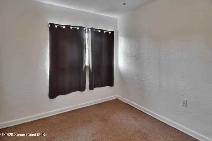 77 Georgia Ave - Photo 7 of 11