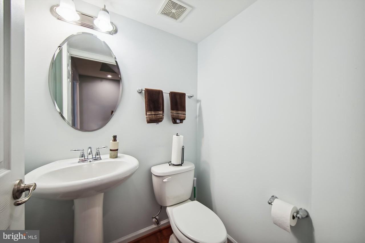 944 Hall Station Dr - Photo 7 of 17