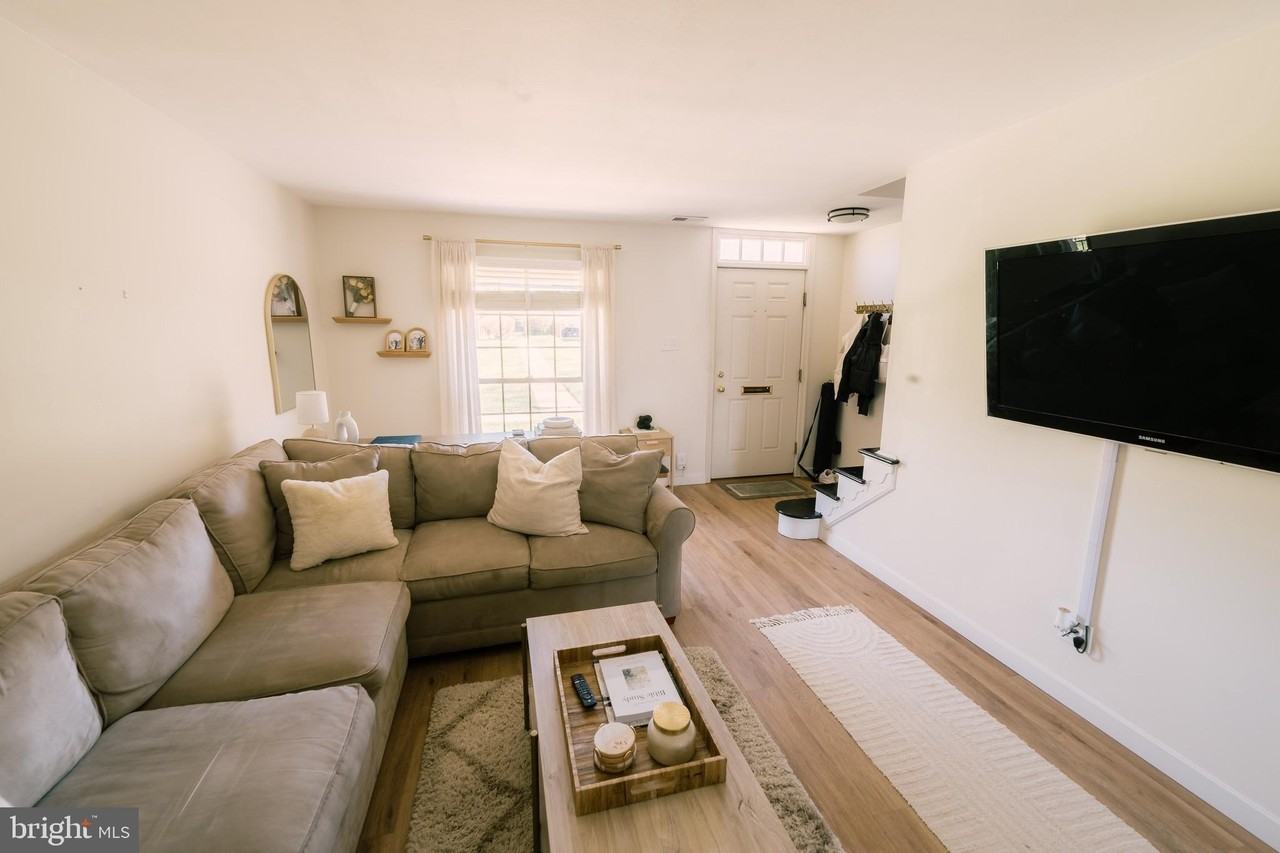 126 Albemarle Dr #L8F - Photo 3 of 15