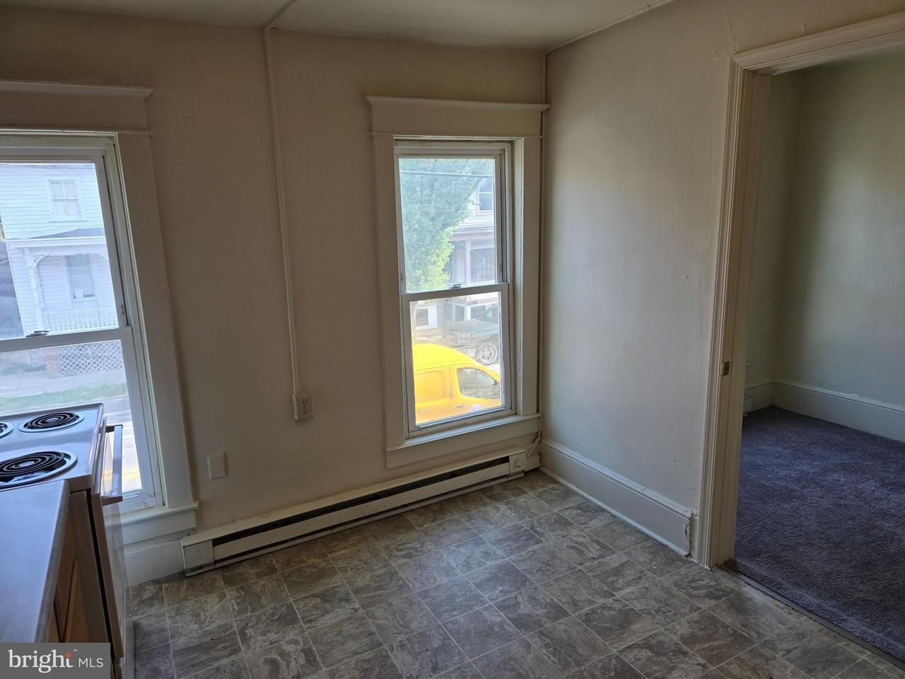 519 W King St #3 - Photo 5 of 25