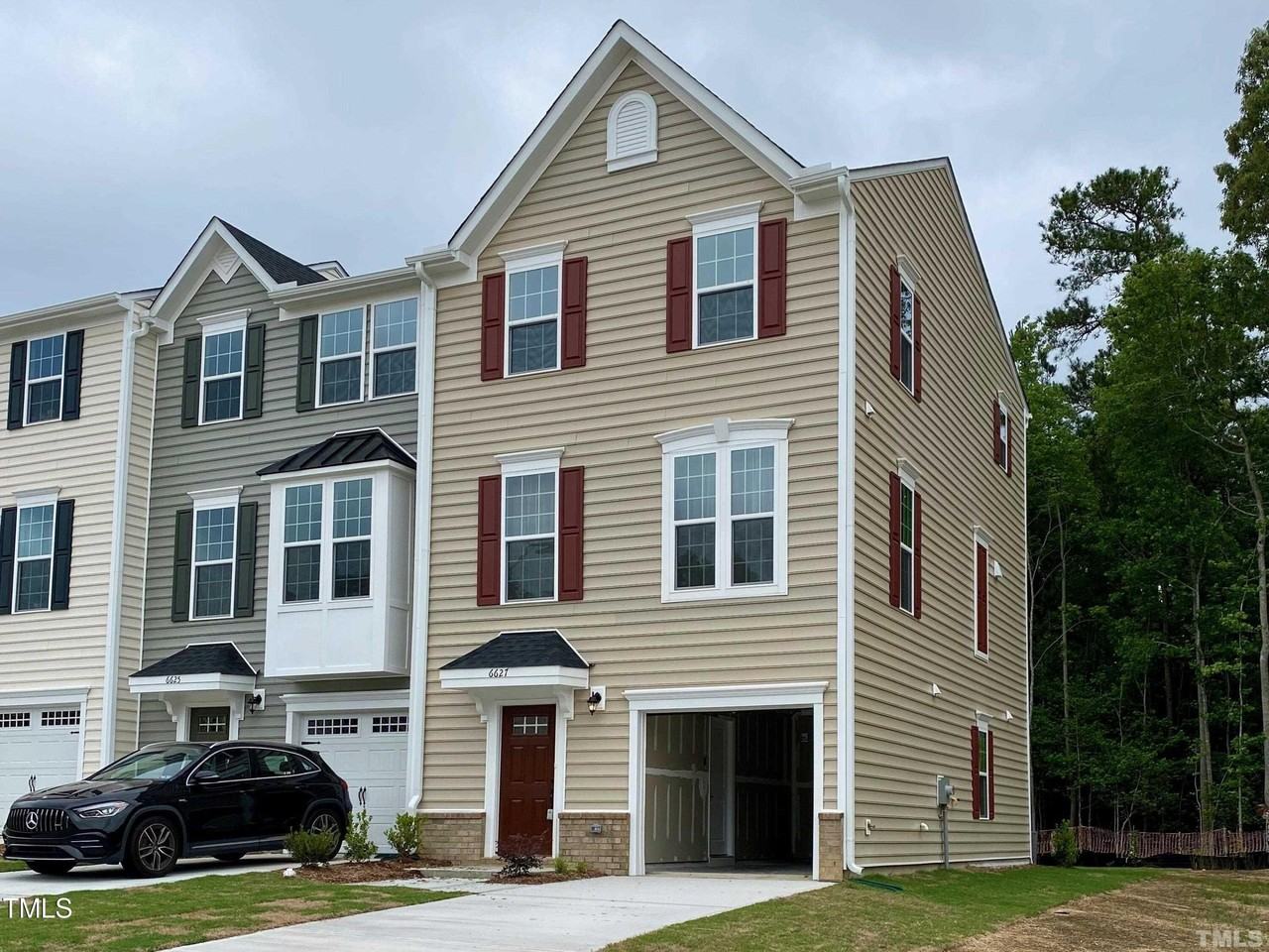 6627 Pathfinder Way - Photo 2 of 35