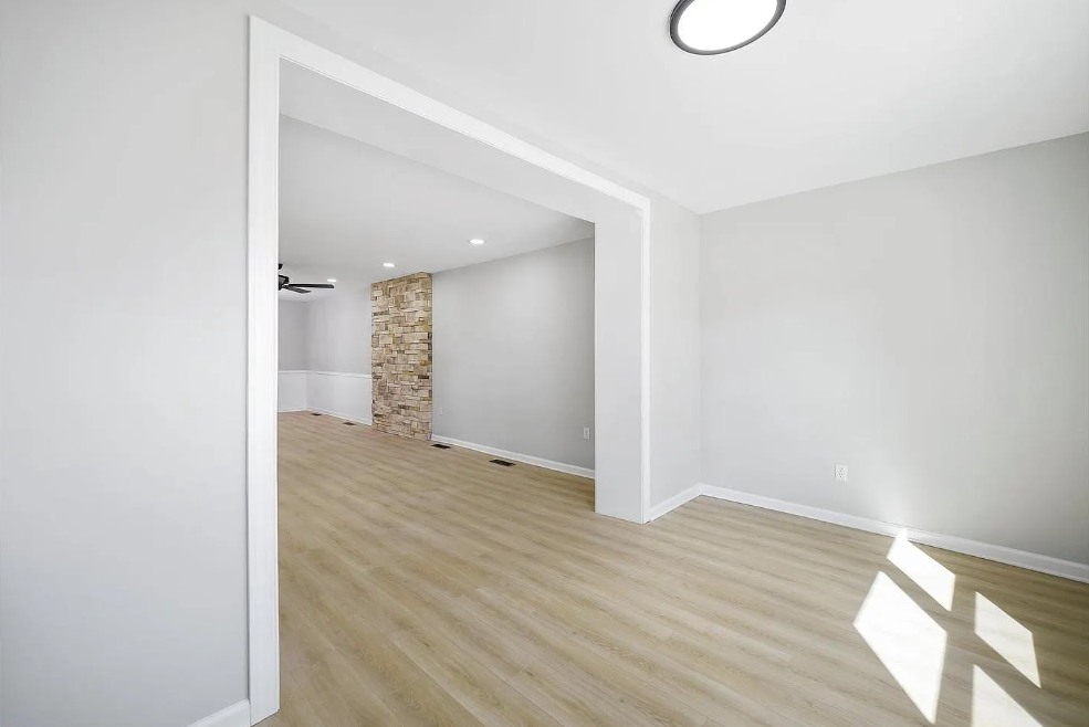 837 Virginia Ave #1 - Photo 3 of 20