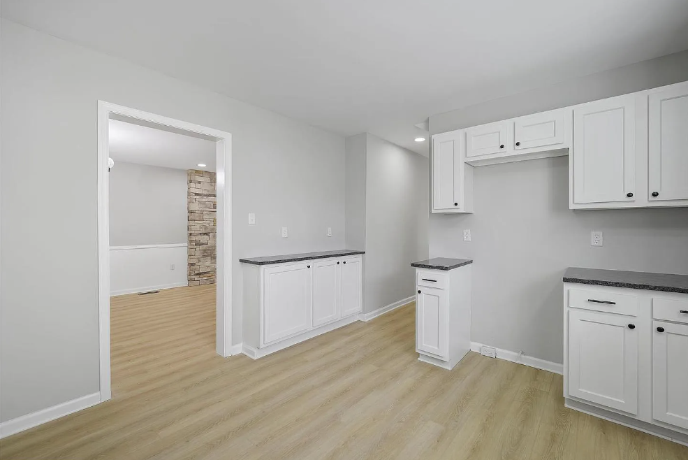 837 Virginia Ave #1 - Photo 5 of 20