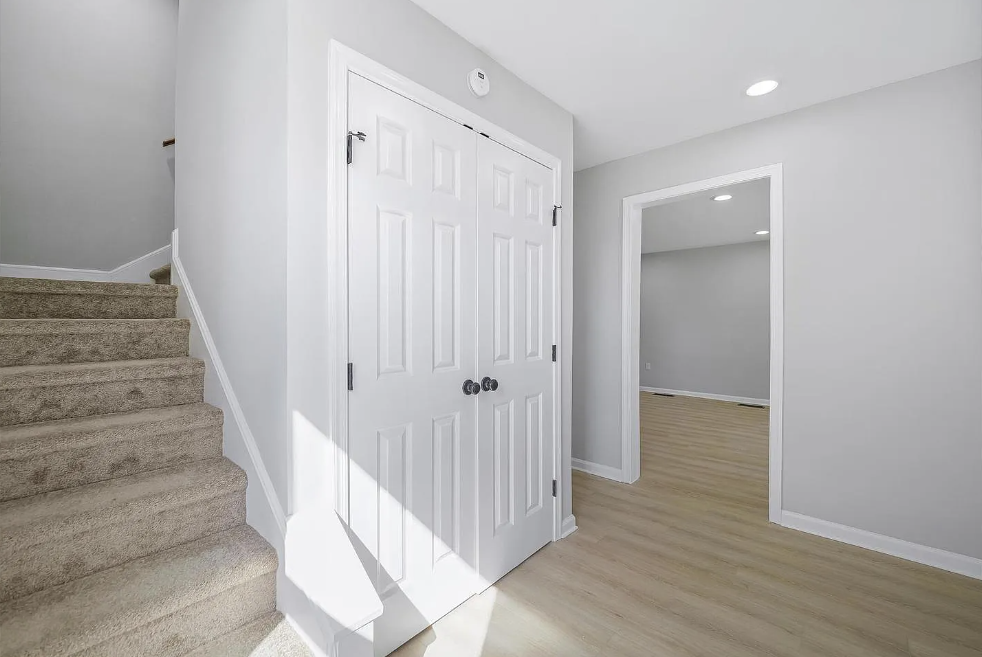 837 Virginia Ave #1 - Photo 6 of 20