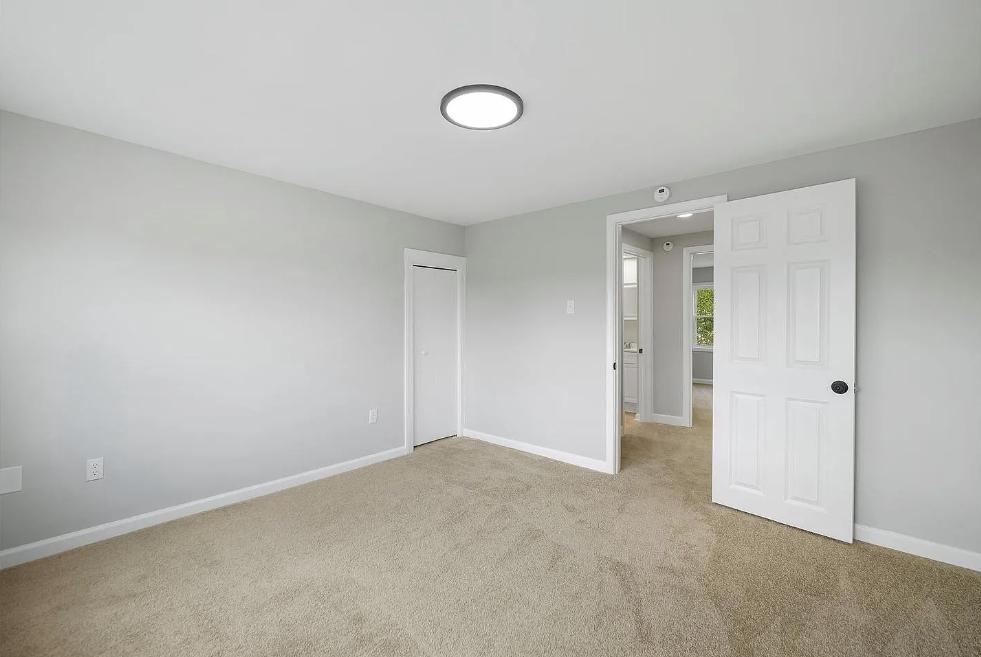 837 Virginia Ave #1 - Photo 7 of 20