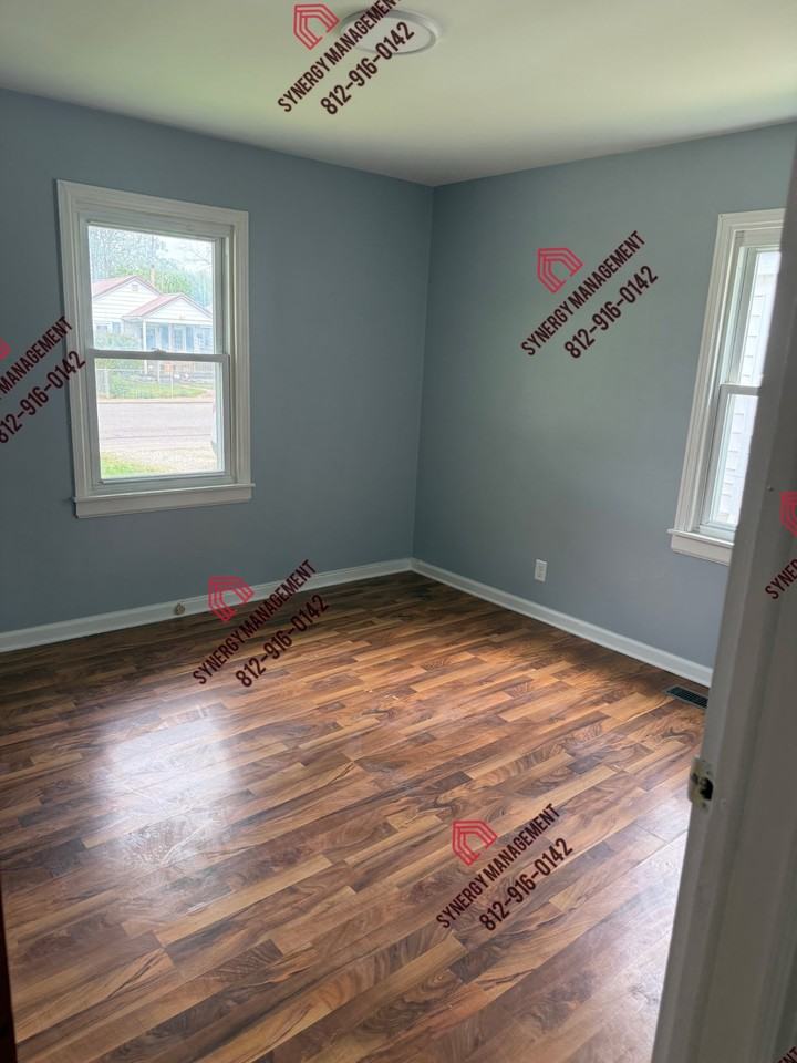 1505 Jackson Ave #1 - Photo 4 of 8