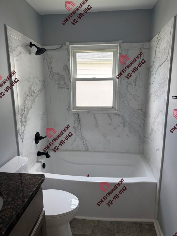 1505 Jackson Ave #1 - Photo 6 of 8