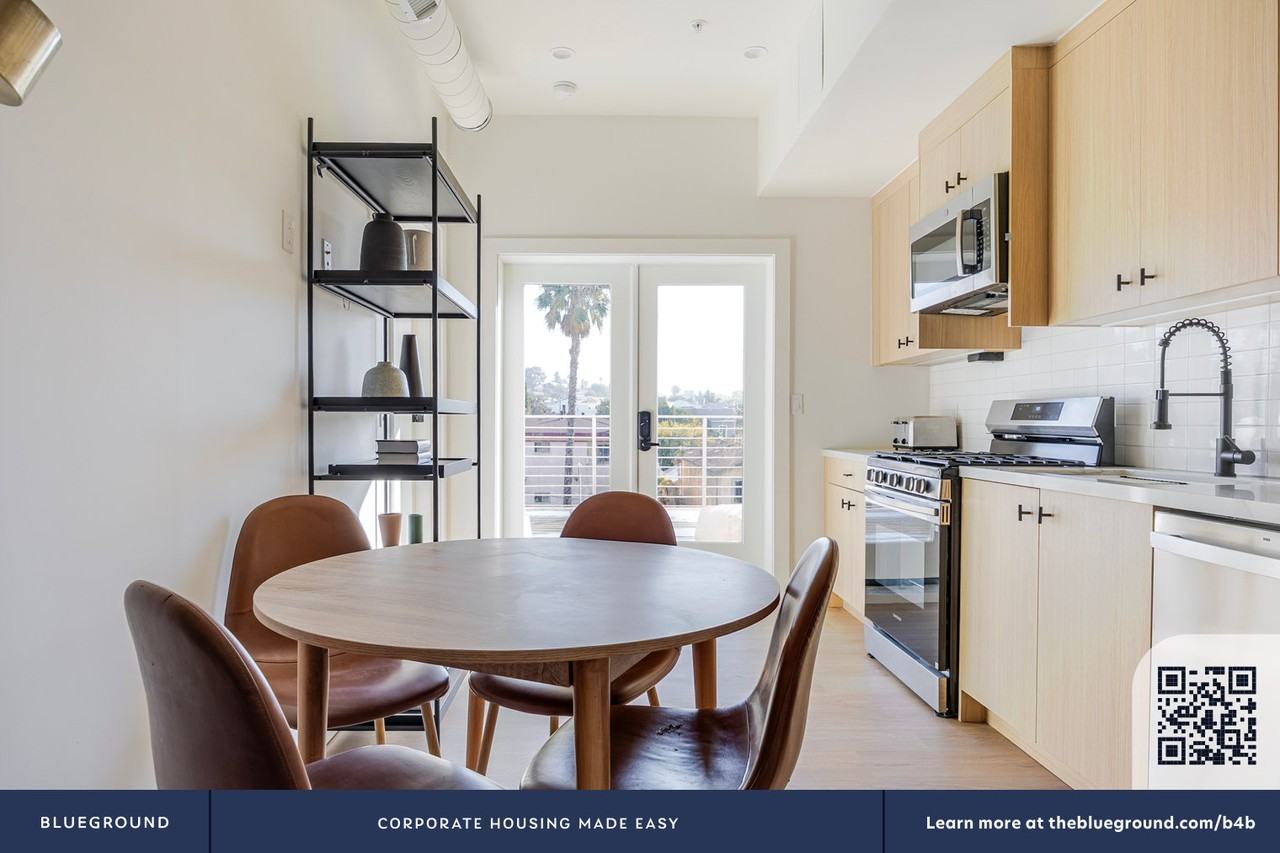 611 N Virgil Ave #1336 - Photo 6 of 29