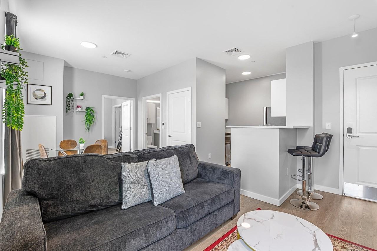 95 Broadway #1240366P - Photo 3 of 29