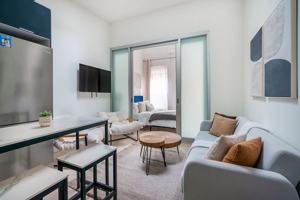featured image of 317 E 78th St