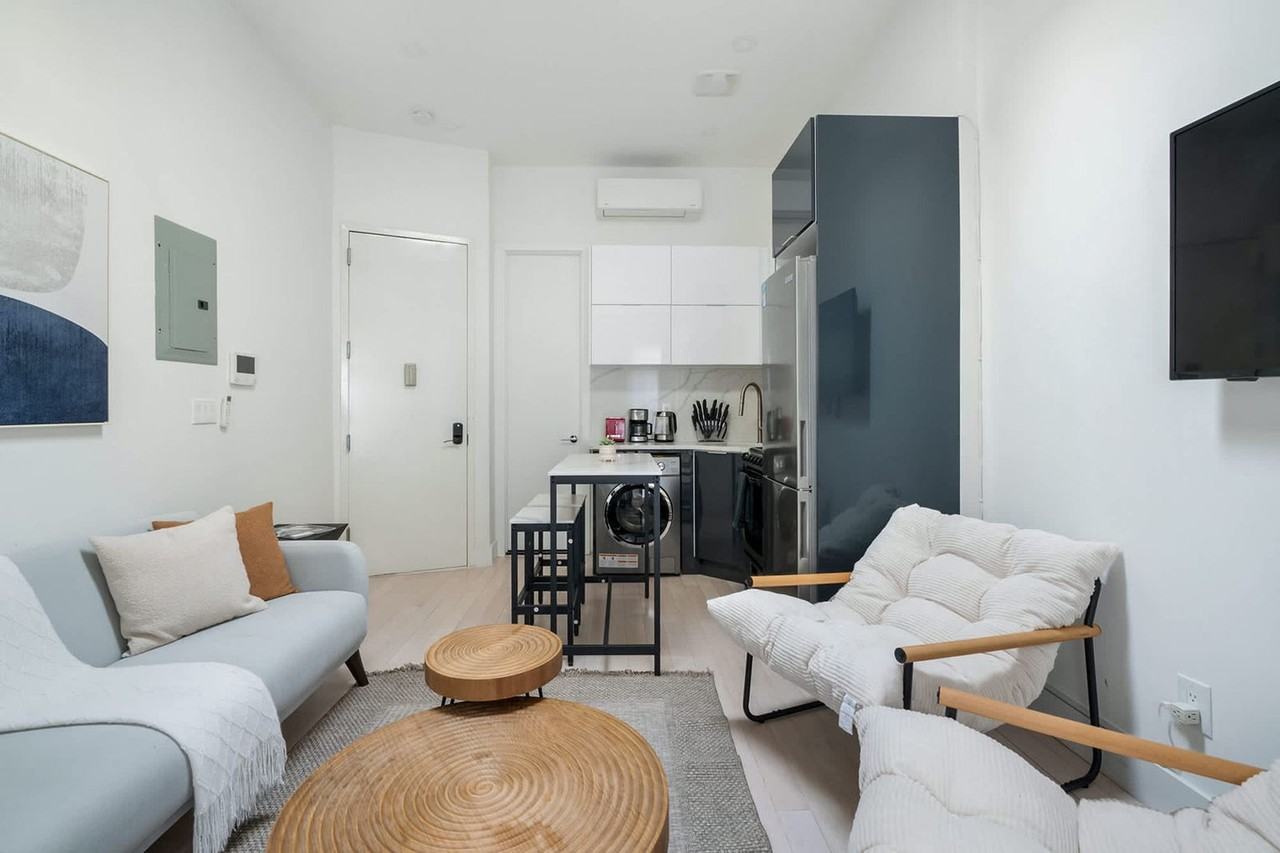 317 East 78th Street - Photo 2 of 44
