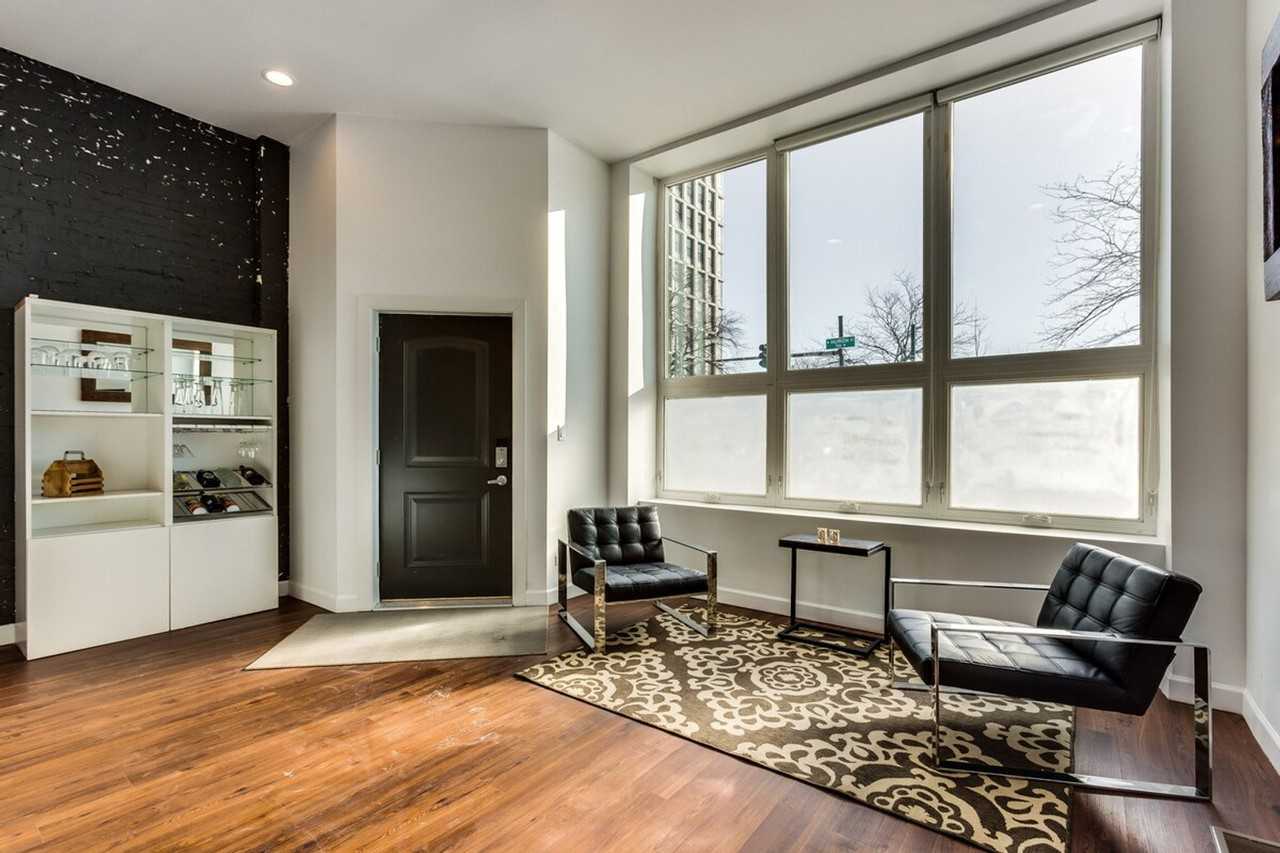 706 North Racine Avenue - Photo 5 of 36