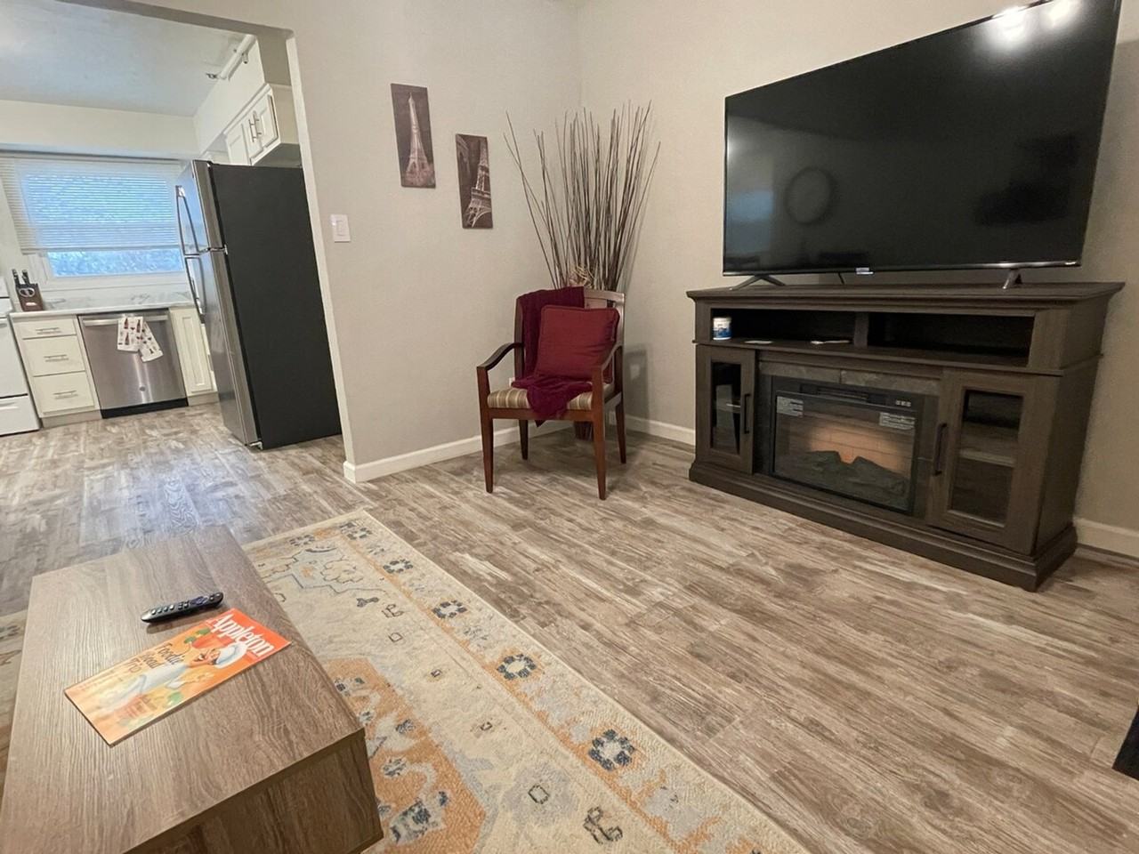 915 W Weiland Ave #1296524P - Photo 7 of 21