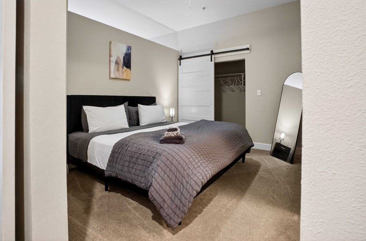 110 N Boston Ave #1317370P - Photo 6 of 28