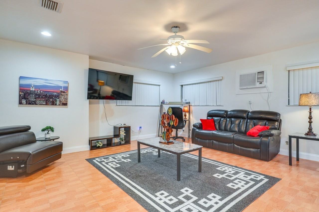 3960 Nw 189th Ter #1307498P - Photo 4 of 28