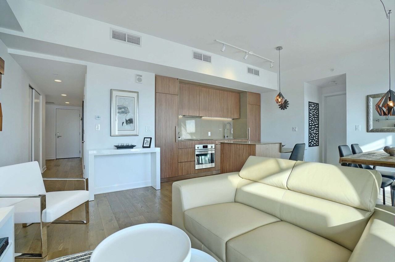 1055 Rue De La Montagne #1261777P - Photo 2 of 30