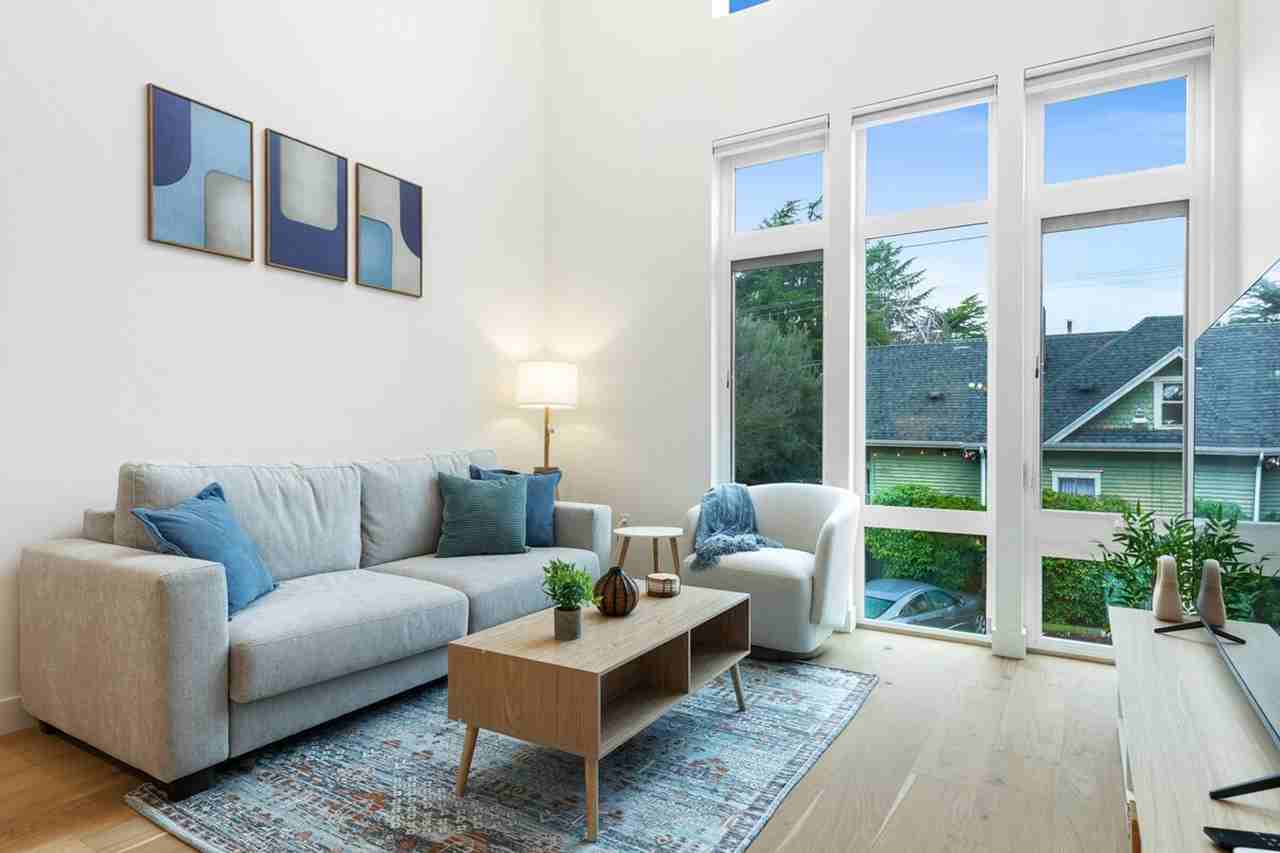 129 11th Ave E #1375347P - Photo 4 of 37