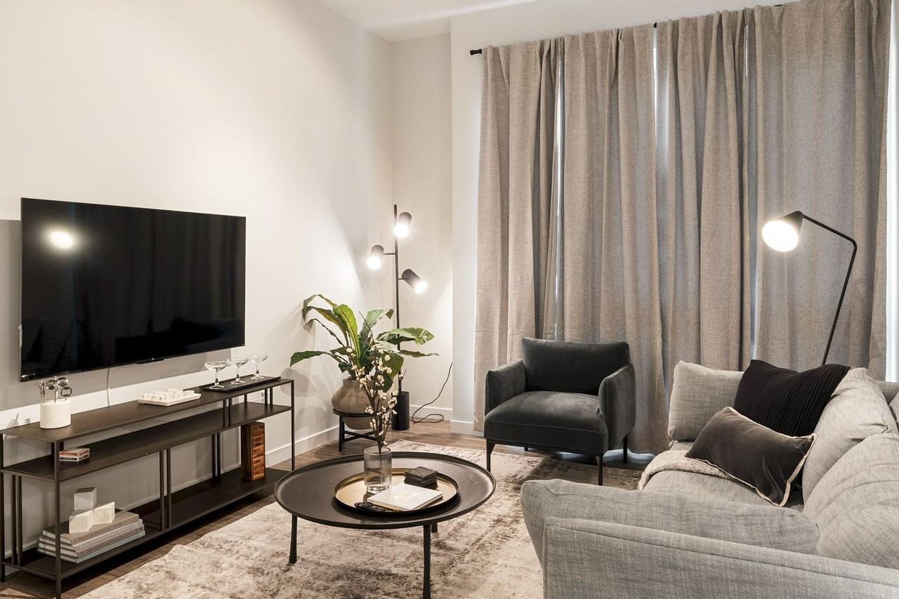 240 Congress Ave #1383011P - Photo 5 of 50