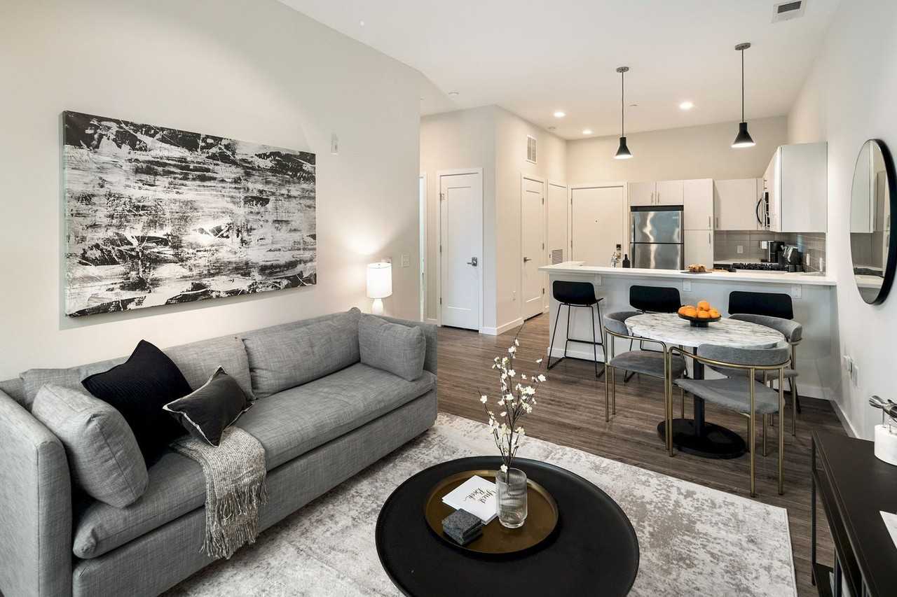 240 Congress Ave #1383011P - Photo 6 of 50