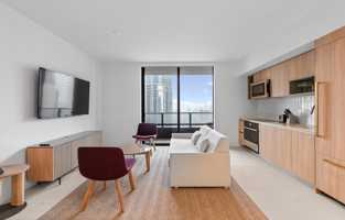 featured image of 159 Ne 6th St