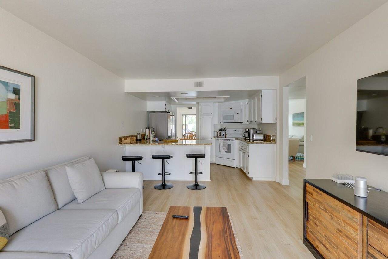 6908 Peach Tree Rd #1307615P - Photo 4 of 50