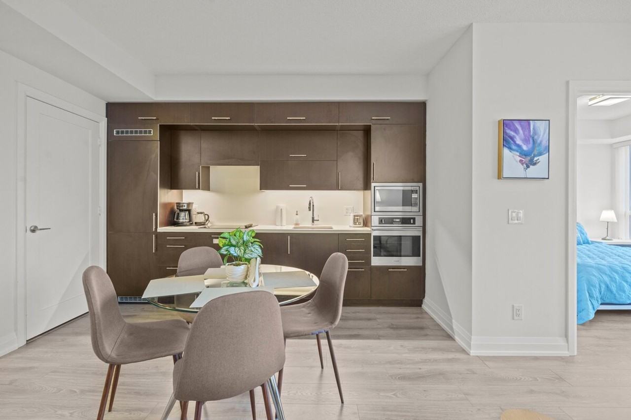 4802 Yonge St #1511360P - Photo 5 of 21