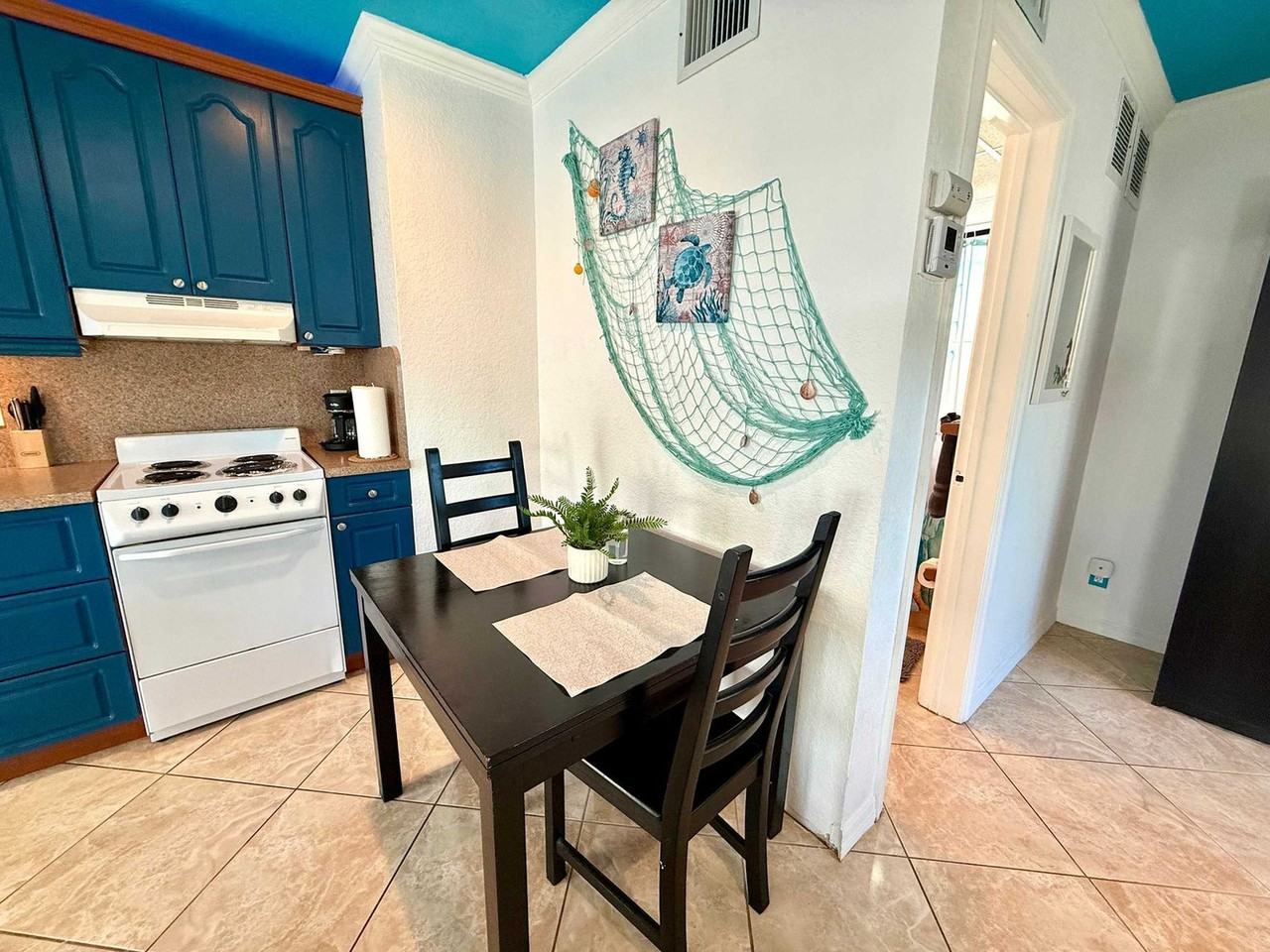 330 Grant St #1077062P - Photo 3 of 14