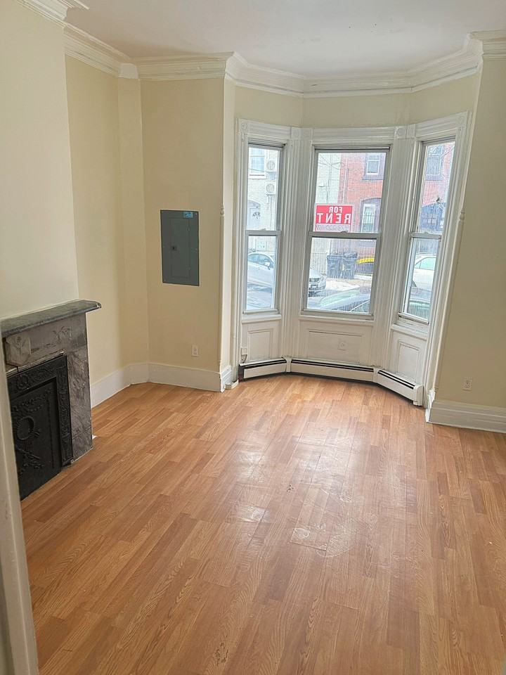 123 Highland Avenue #1 - Photo 5 of 10