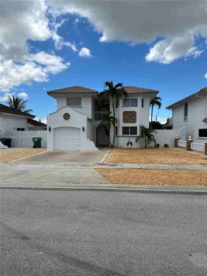 16620 Southwest 141st Court - Photo 5 of 10