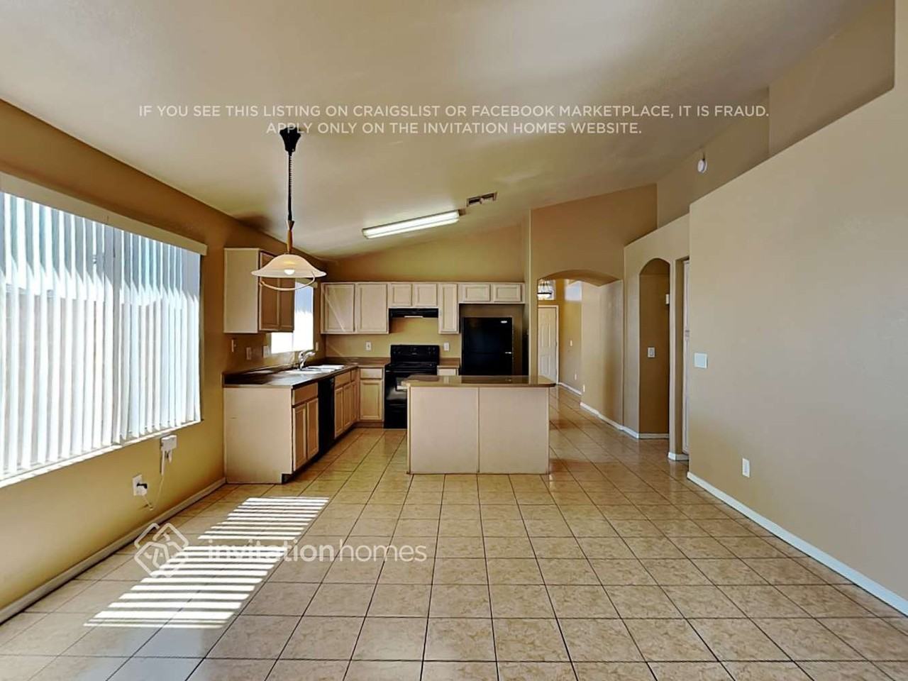 16631 N 23rd Pl - Photo 6 of 20