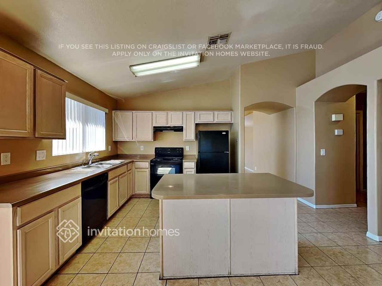 16631 N 23rd Pl - Photo 7 of 20