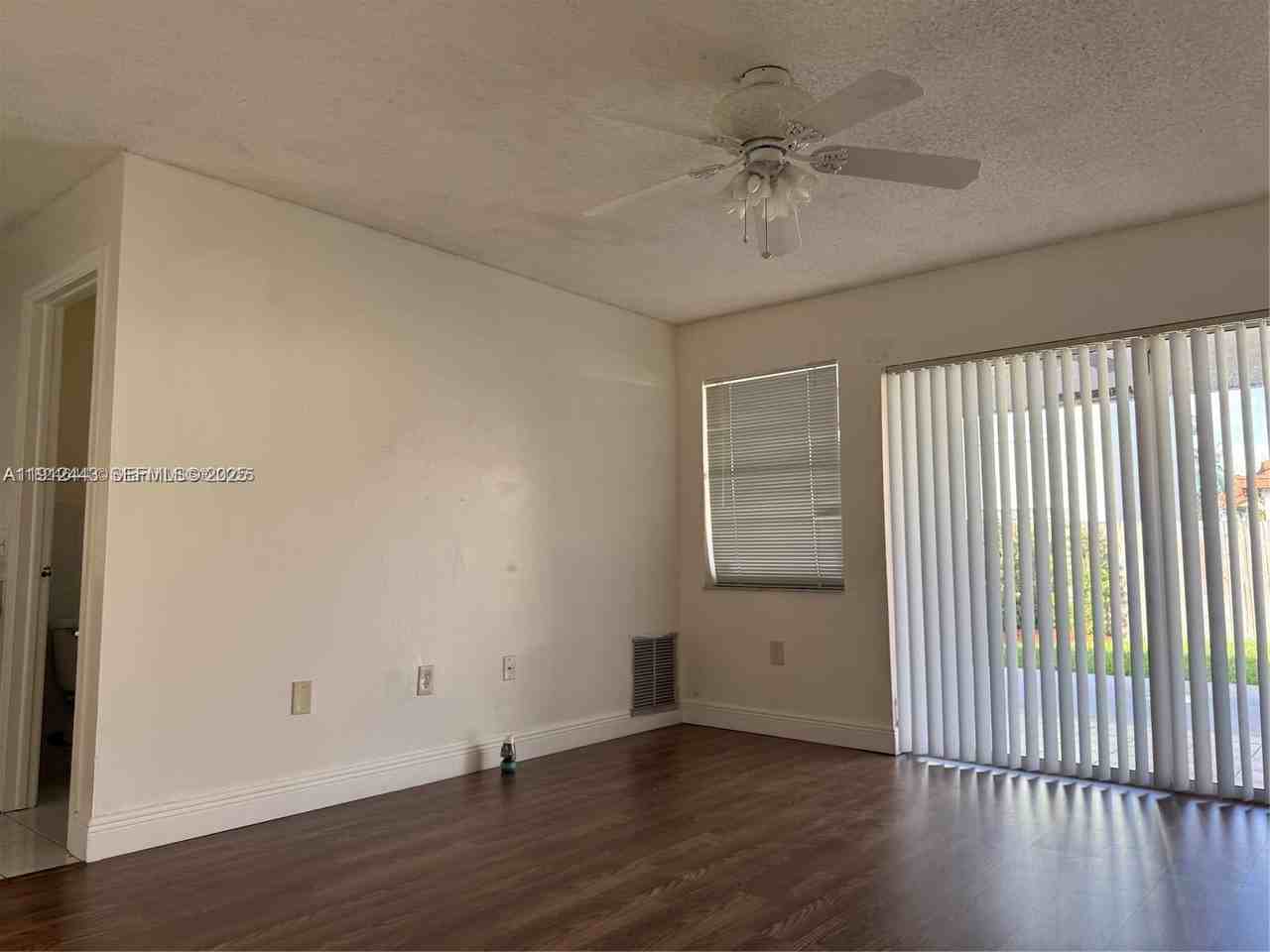 651 Northwest 134th Avenue - Photo 4 of 20