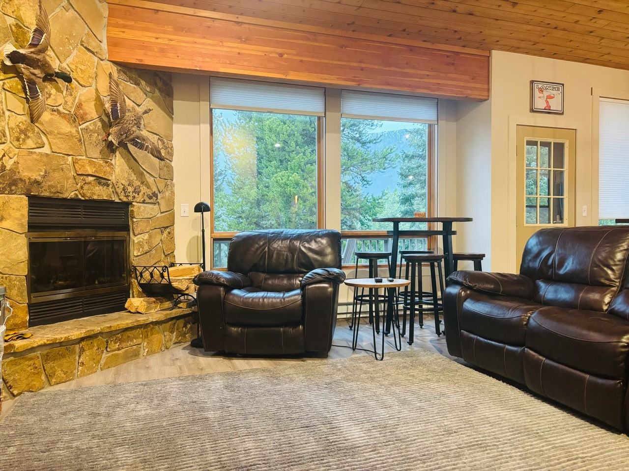 641 Sunburst Dr - Photo 2 of 24