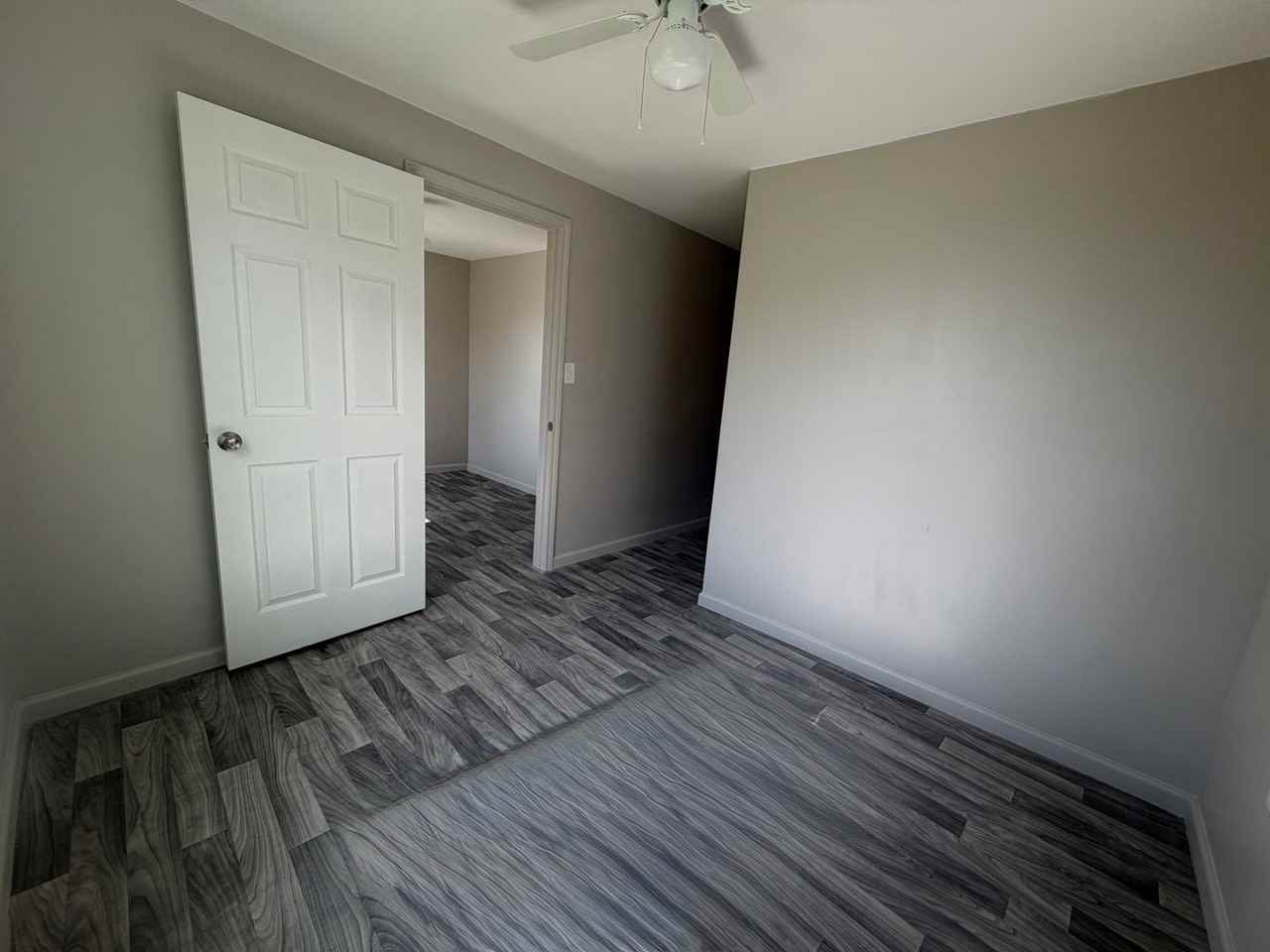 125 Nancy Lane - Photo 3 of 5