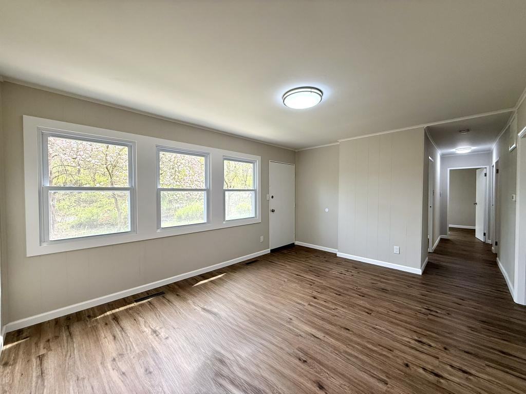 271 Sawmill Rd - Photo 3 of 17