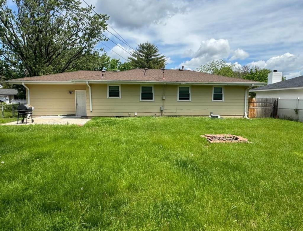 3119 67th Ave N - Photo 3 of 12