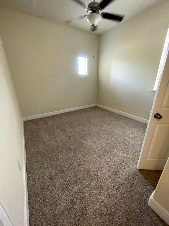 236 Galveston Island Ln - Photo 6 of 20