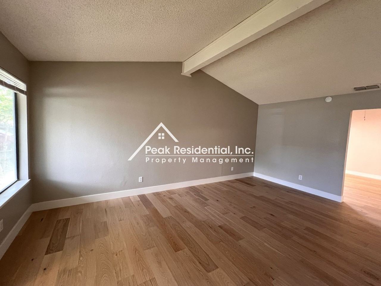 7639 Clover Woods Ct - Photo 5 of 19