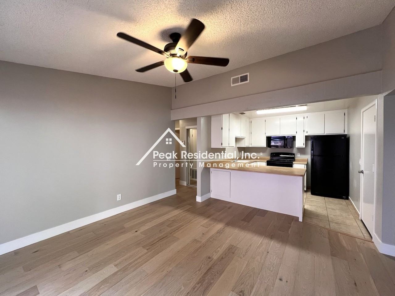 7639 Clover Woods Ct - Photo 6 of 19