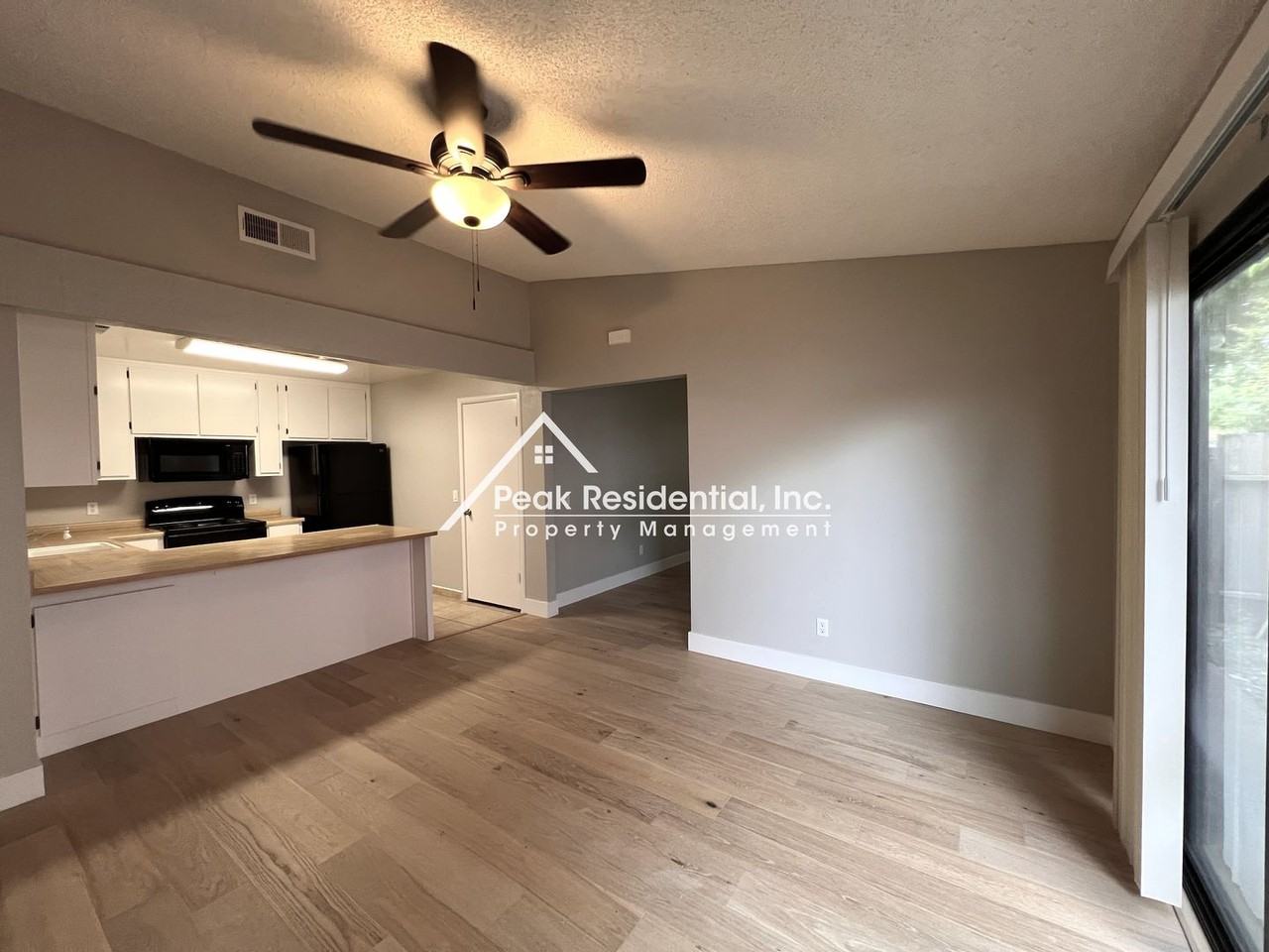 7639 Clover Woods Ct - Photo 7 of 19