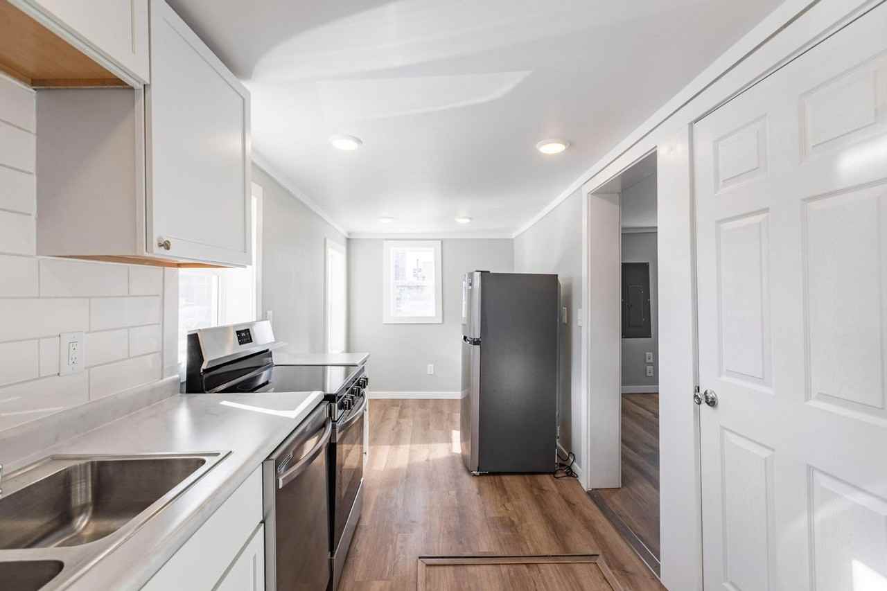 818 Denton St - Photo 4 of 14