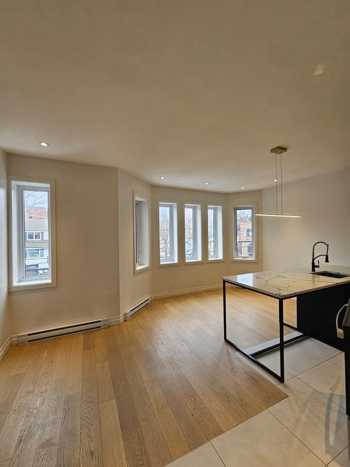 5080 Chemin Circle #201 - Photo 2 of 16