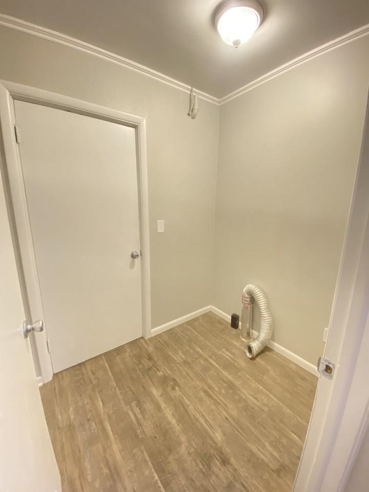 228 E Columbus Ave - Photo 3 of 14