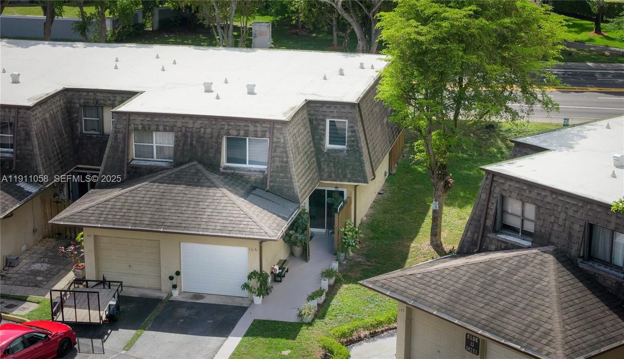 14237 Southwest 94th Circle Lane #106 - Photo 5 of 25