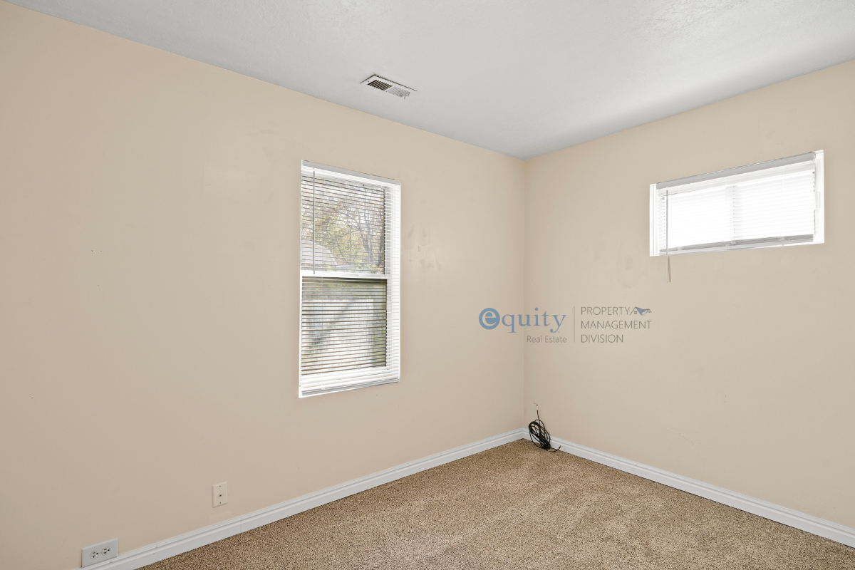 2846 Sw #2848 - Photo 3 of 20