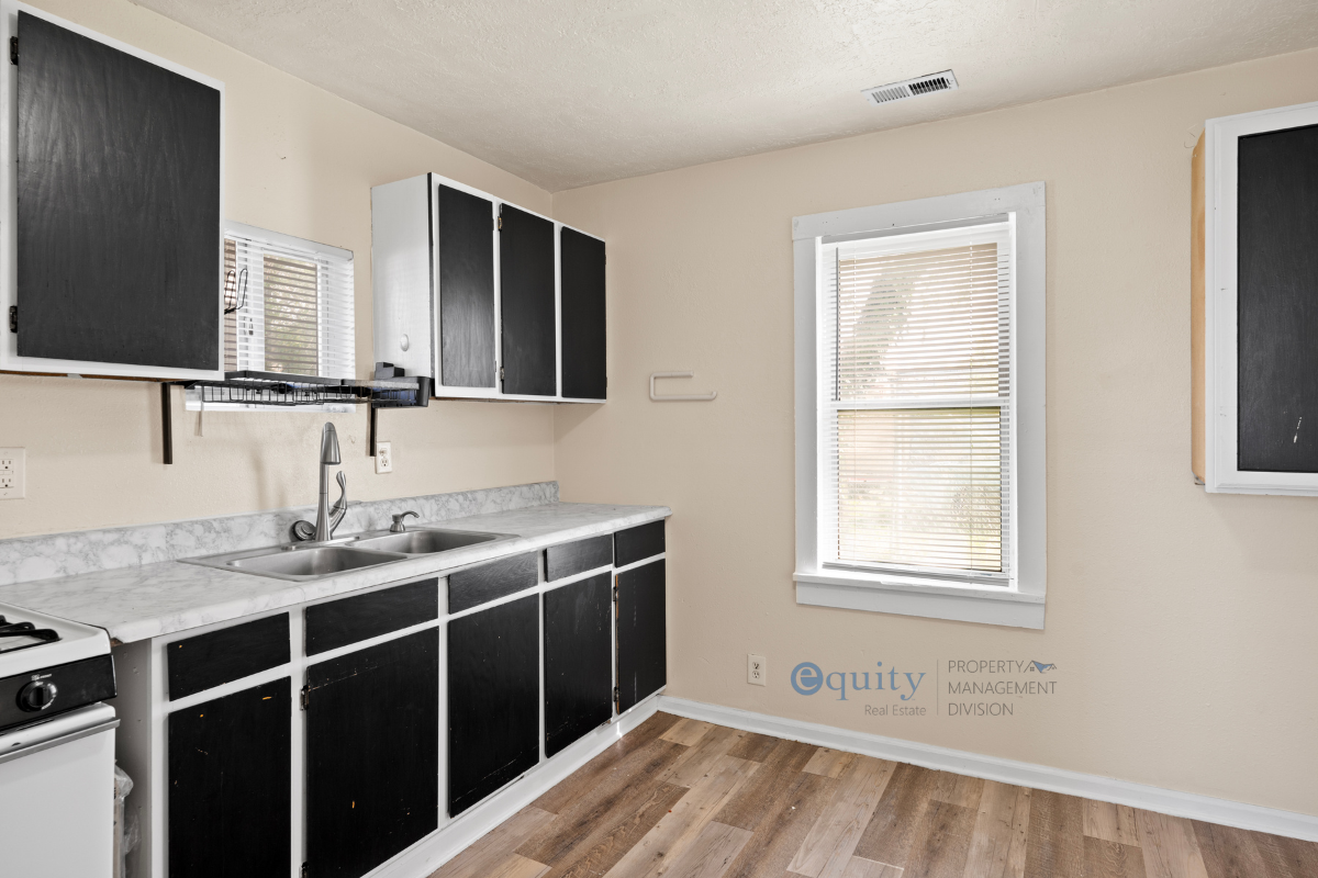 2846 Sw #2848 - Photo 4 of 20