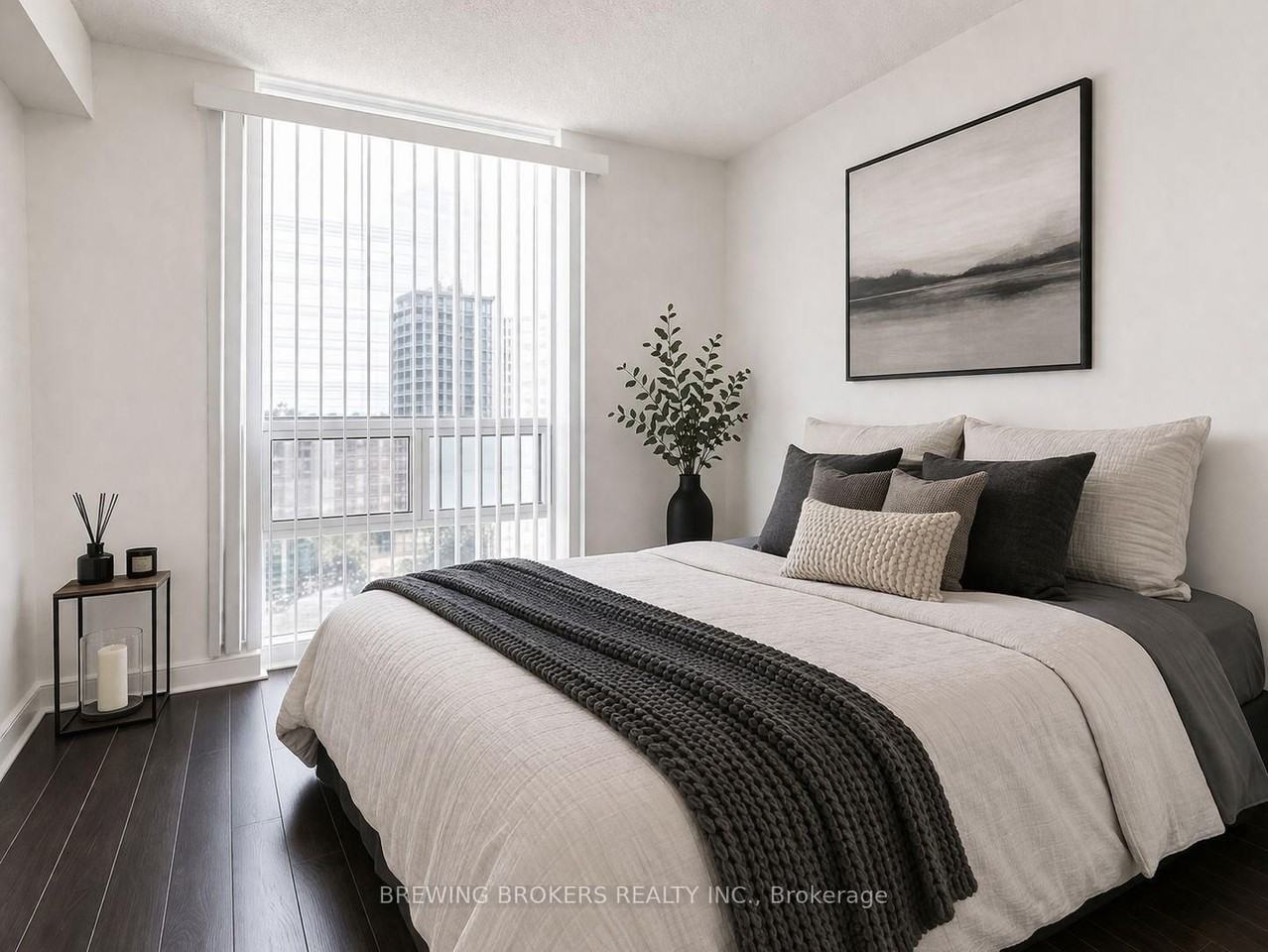 5740 Yonge Street #1307 - Photo 5 of 13